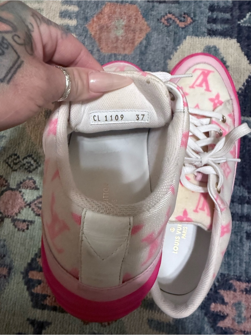 Louis Vuitton White and Pink Monogram Low-Top Sneakers - Picture 6 of 7